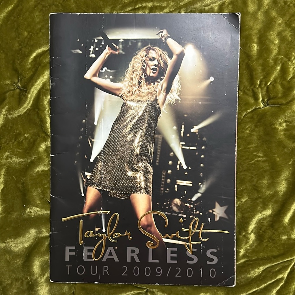 Taylor Swift Fearless Tour 2009/2010 Tour Book 🫶